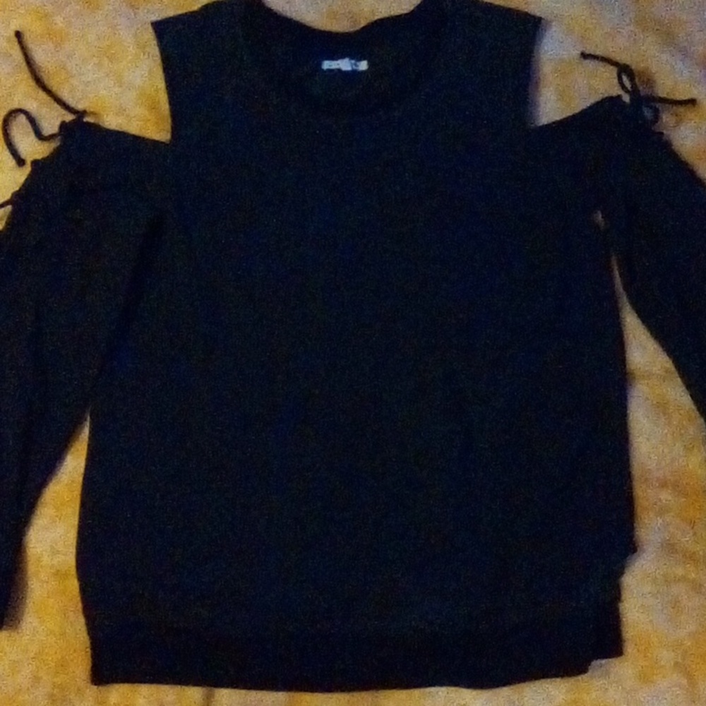 Maurices sweater